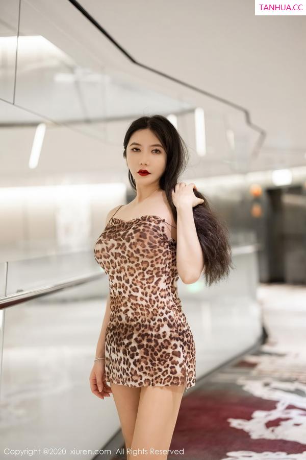许飞 许飞 [XiuRen]高清写真图 2020.12.18 No.2912 心妍小公主第3张图片